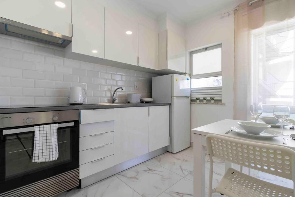 Modern Apartment Beach View Armacao de Pera Exterior photo