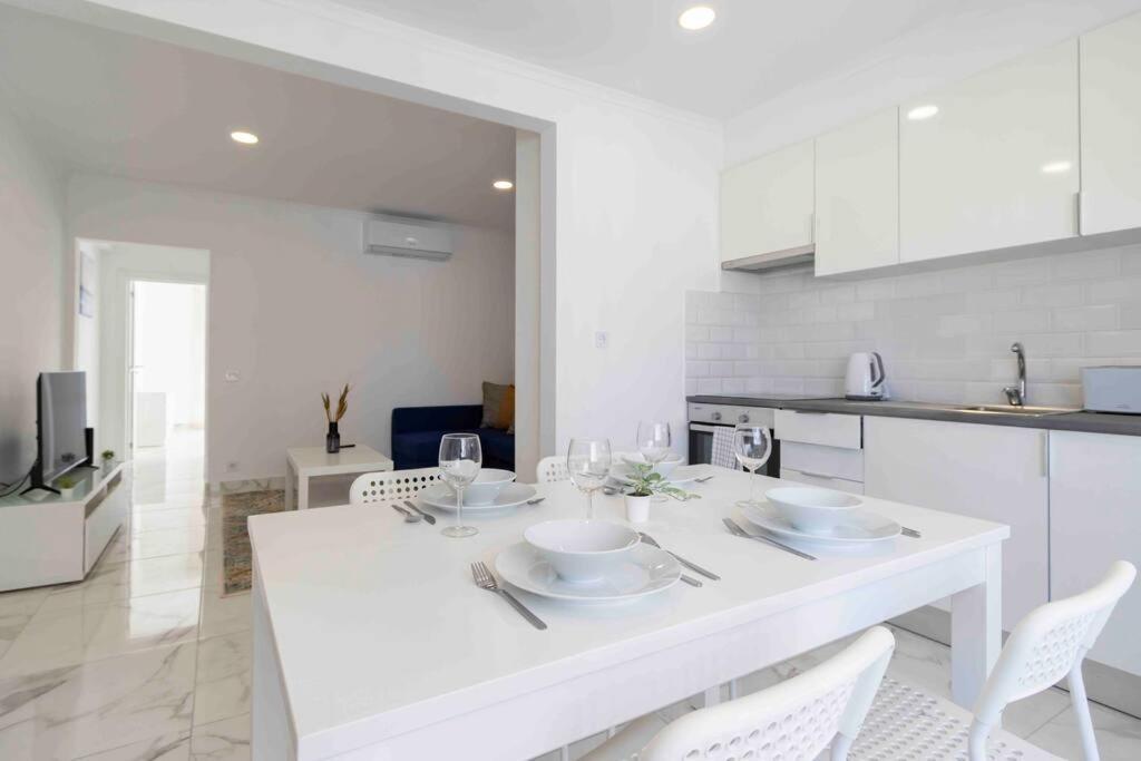 Modern Apartment Beach View Armacao de Pera Exterior photo